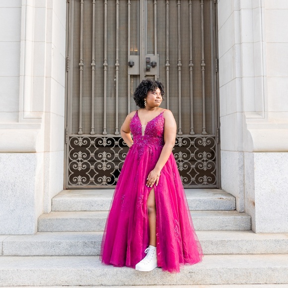 Colette by Daphne Prom Dress - Picture 1 of 11